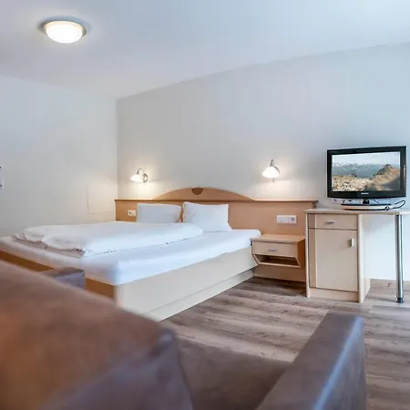 Gaestehaus Europa Apartman Sölden