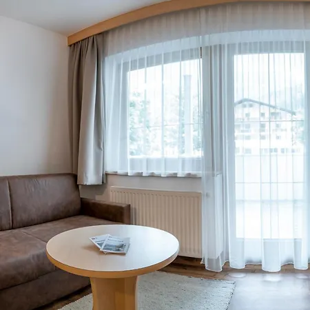 Gaestehaus Europa Apartament Sölden